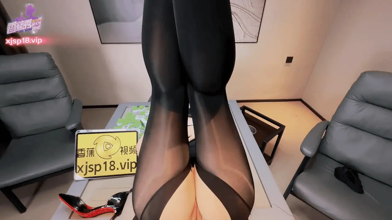 093232me3svdtse477zr3r.gif